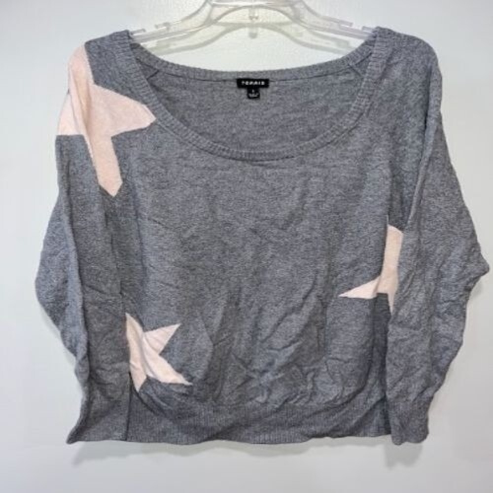 Torrid Womens Size 1 Gray Sweater With Pink Stars